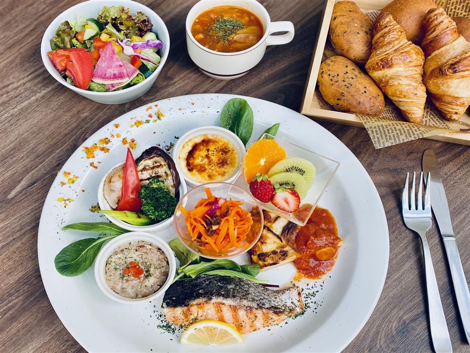 雰囲気も抜群 カフェのようにカジュアルランチが楽しめるホテルレストラン おでかけ情報 ちゅらとく