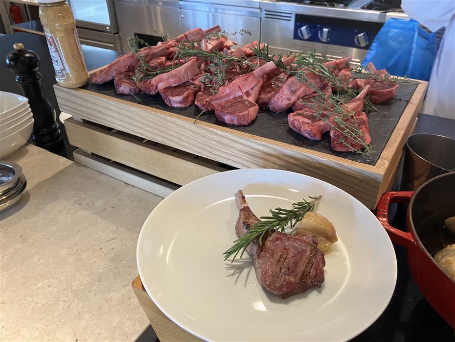 【祝☆第７回アワード受賞記念】Weekend Lunch buffet再開決定☆ <<ソフトドリンク飲み放題>> 土日限定のブッフェを堪能下さい！！