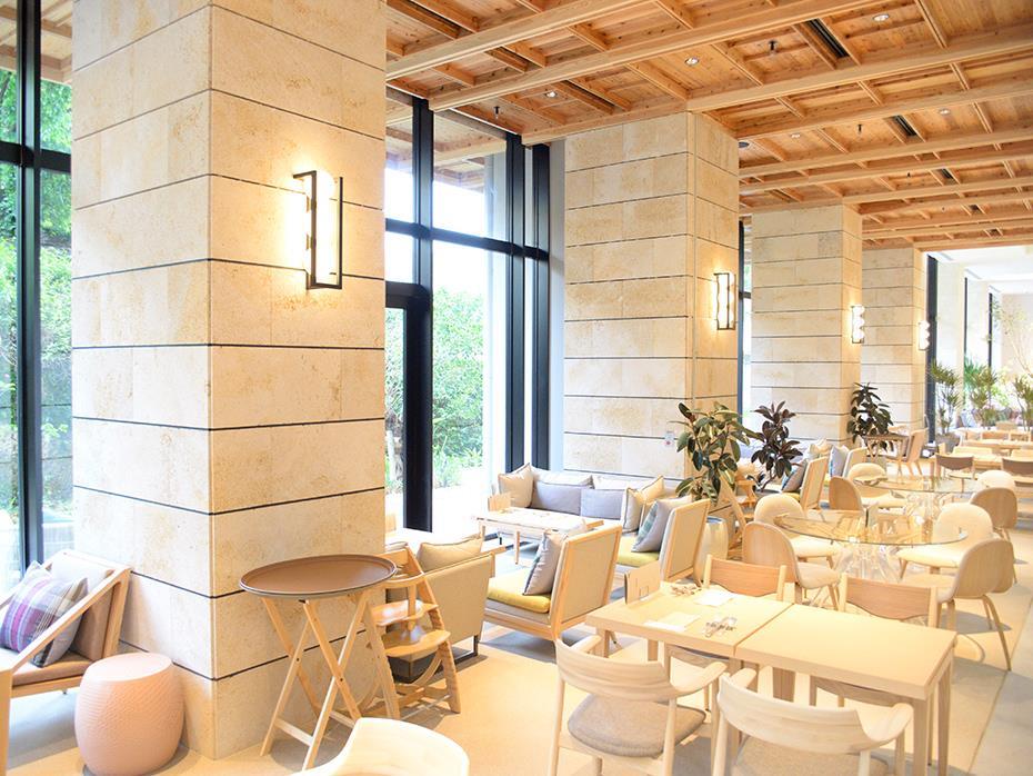 CAFE STRATA