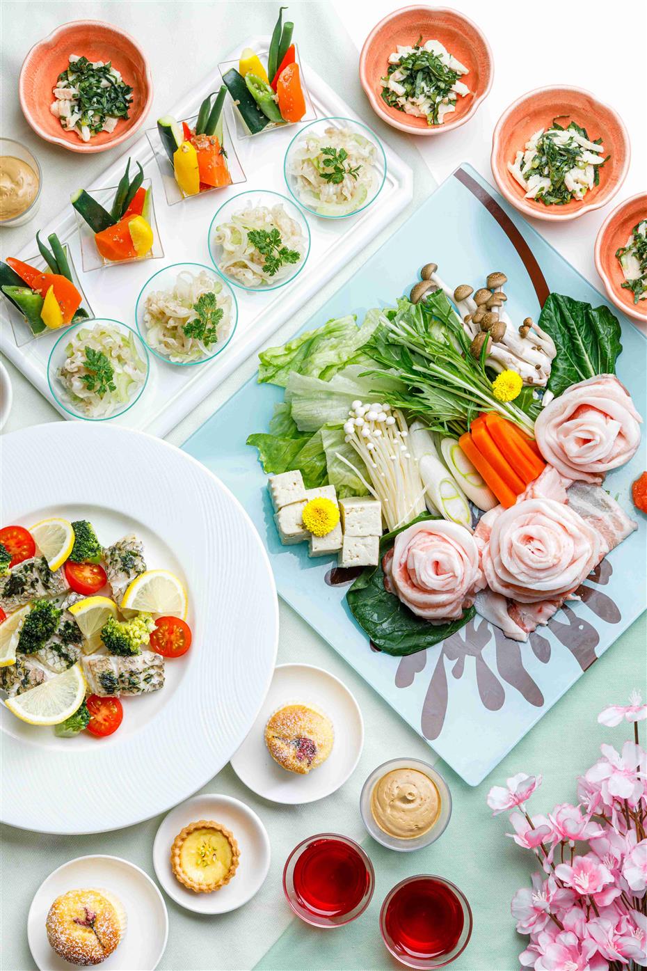 ＼300円OFF／琉球郷土料理と和洋中創作ブッフェ「島豚と春の島野菜フェア」