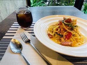 スーチカーと春菊のペペロンチーノ