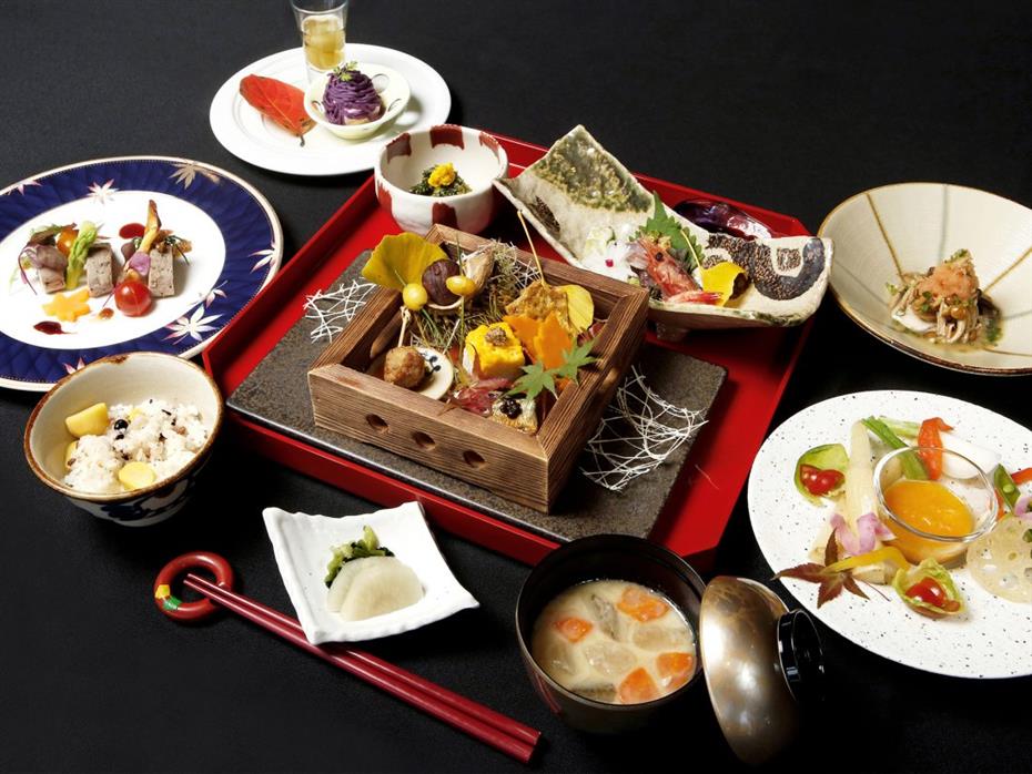 ホテルレストランの 和食 ちゅらとく