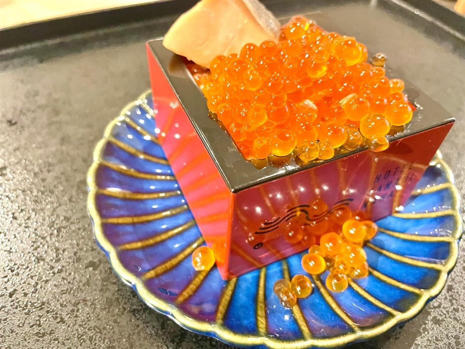 ＼12月限定企画／期間限定で「山盛りいくら丼」が登場！さらに、赤白ワイン＆泡盛・ハブ酒飲み放題も開催中！朝から大満足の朝食を召し上がれ♪※当日7時まで予約OK