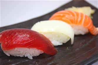 沖縄の伝統巨大鍋「シンメイ鍋」