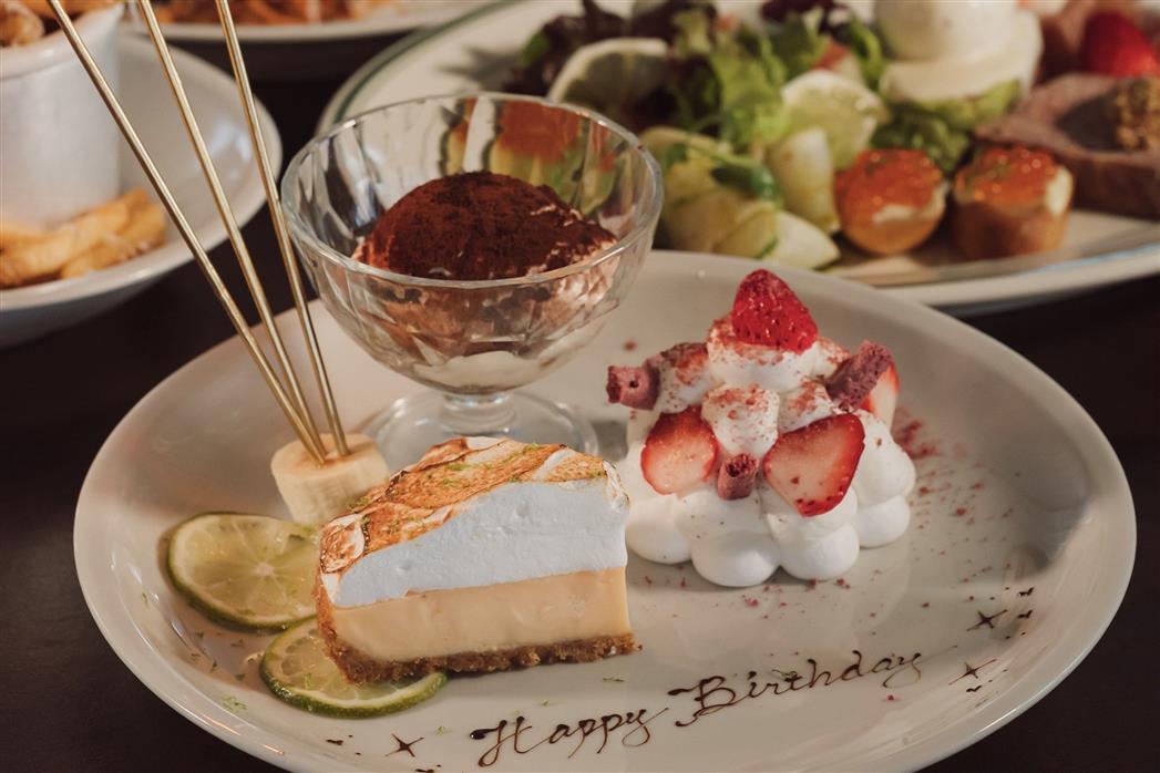 【女子会やアニバーサリーにオススメ★】カクテル・スパークリングワイン2h飲放題付き　～華やかなお料理＋デザートまでお楽しみいただけるパーティープラン～　★メッセージプレート無料★