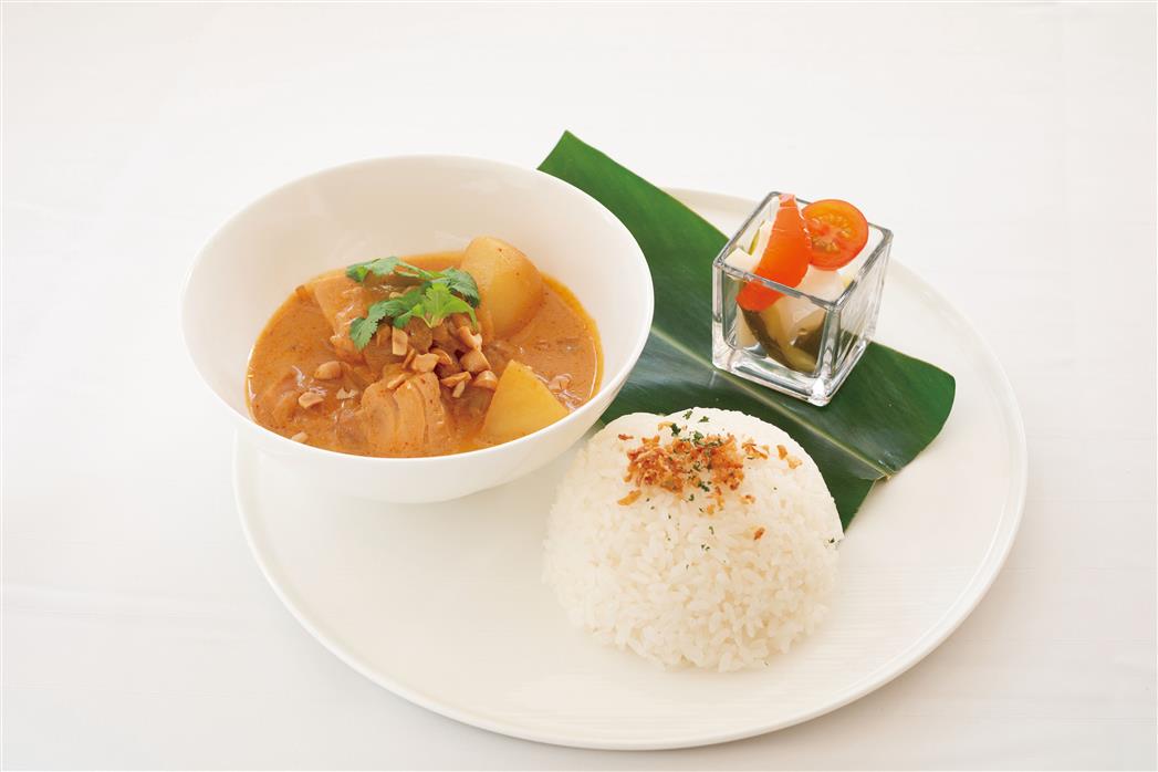 ③マッサマンカレー