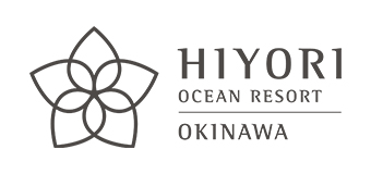 ロゴ：HIYORIオーシャンリゾート沖縄