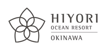 ロゴ：HIYORIオーシャンリゾート沖縄
