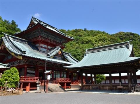 静岡浅間神社(提供：するが企画観光局)
