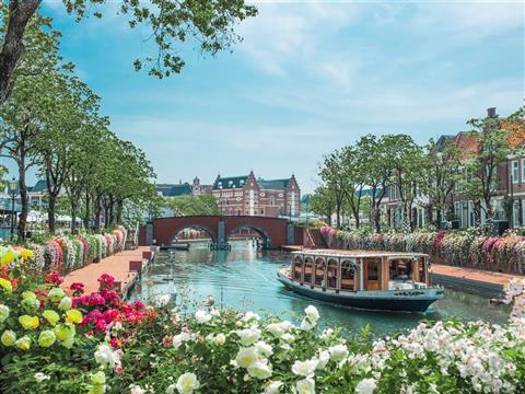 バラが織りなす絶景